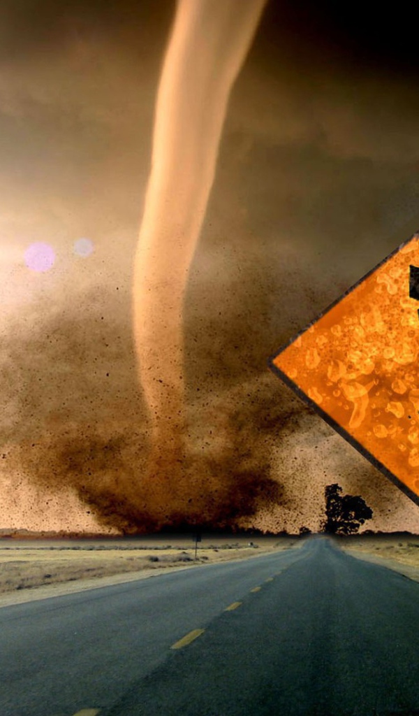 Осторожно приближается торнадо