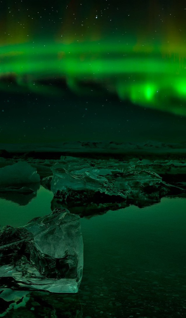 Зеленое северное сияние