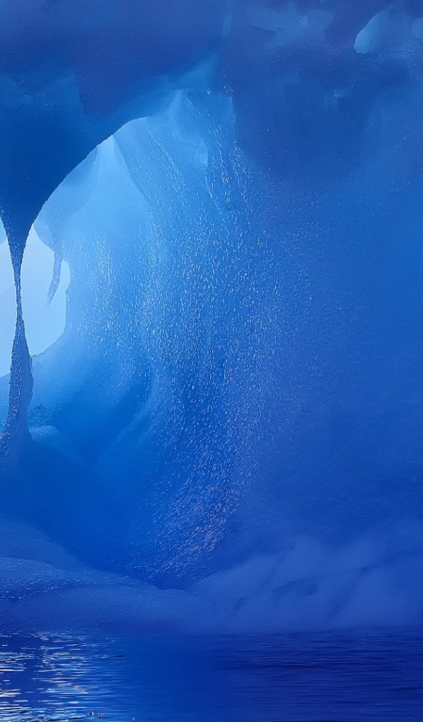 Внутри Айсберга. Антарктида