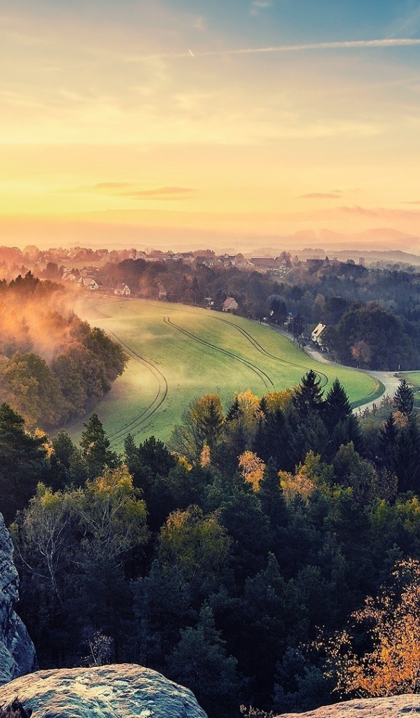 Утренняя дымка над равниной