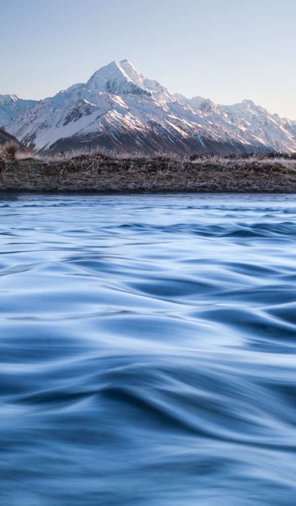 Волны горного озера