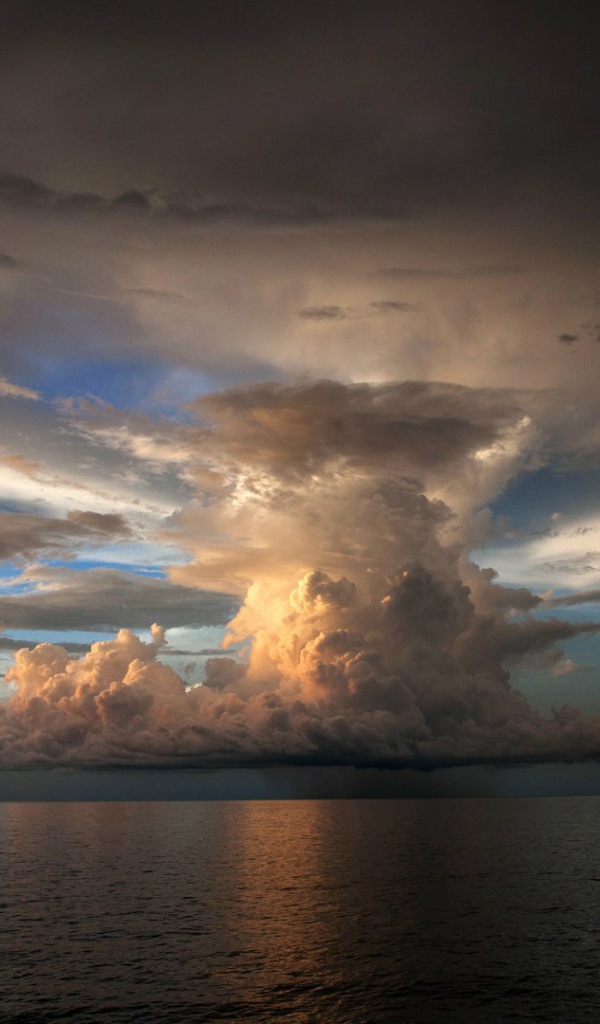 Облака в сезон дождей