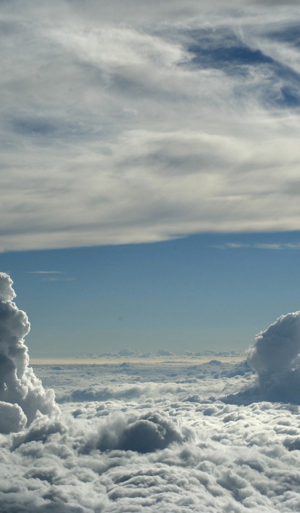 Фото облаков сверху