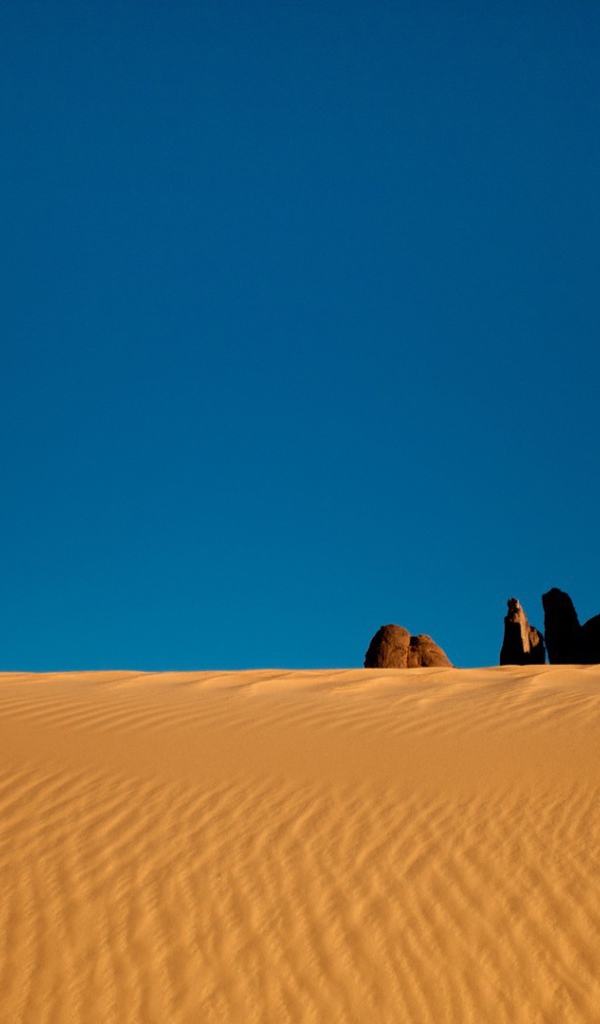 Скалы на краю пустыни