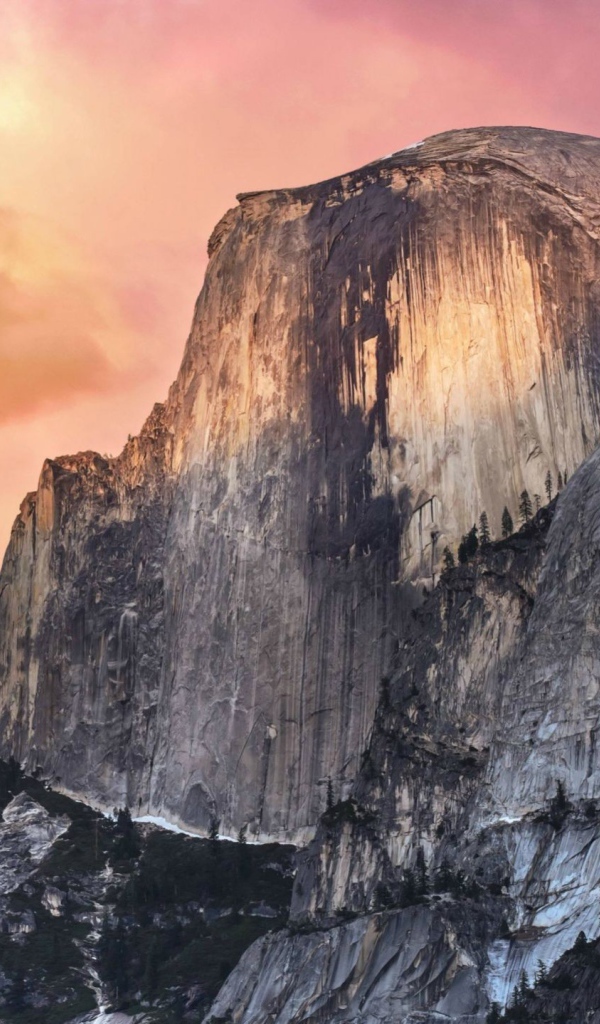 Голая скала в горах