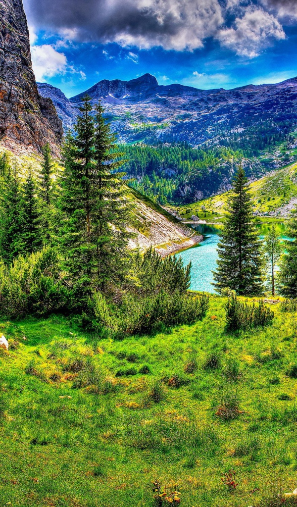 Завораживающий горный пейзаж, HDR фото