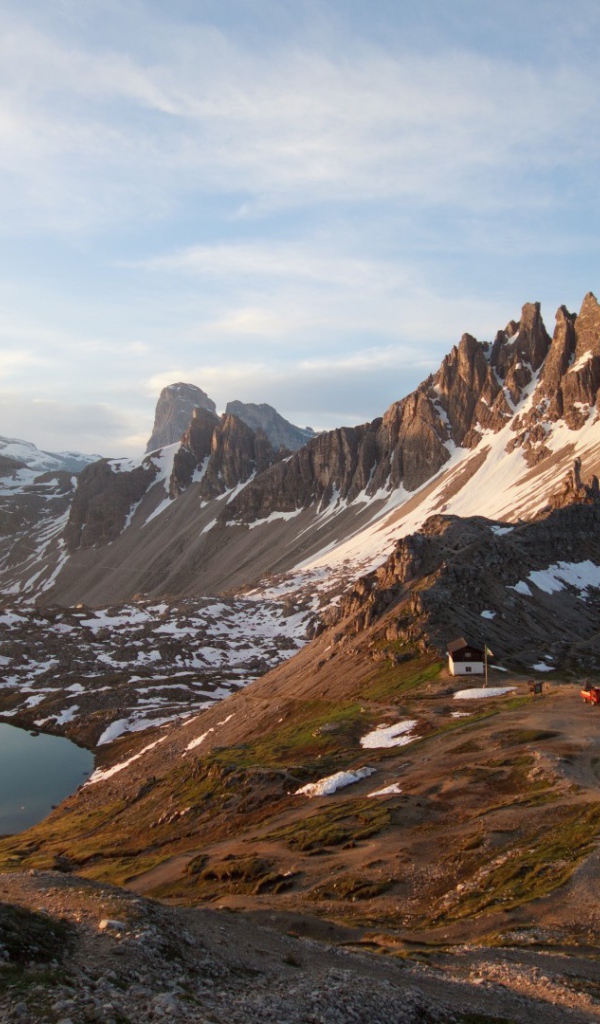 Гостиница у вершины горы