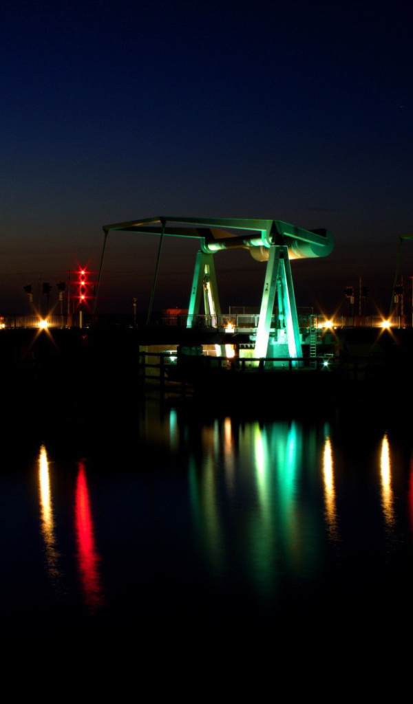 Нефтяные насосы ночью