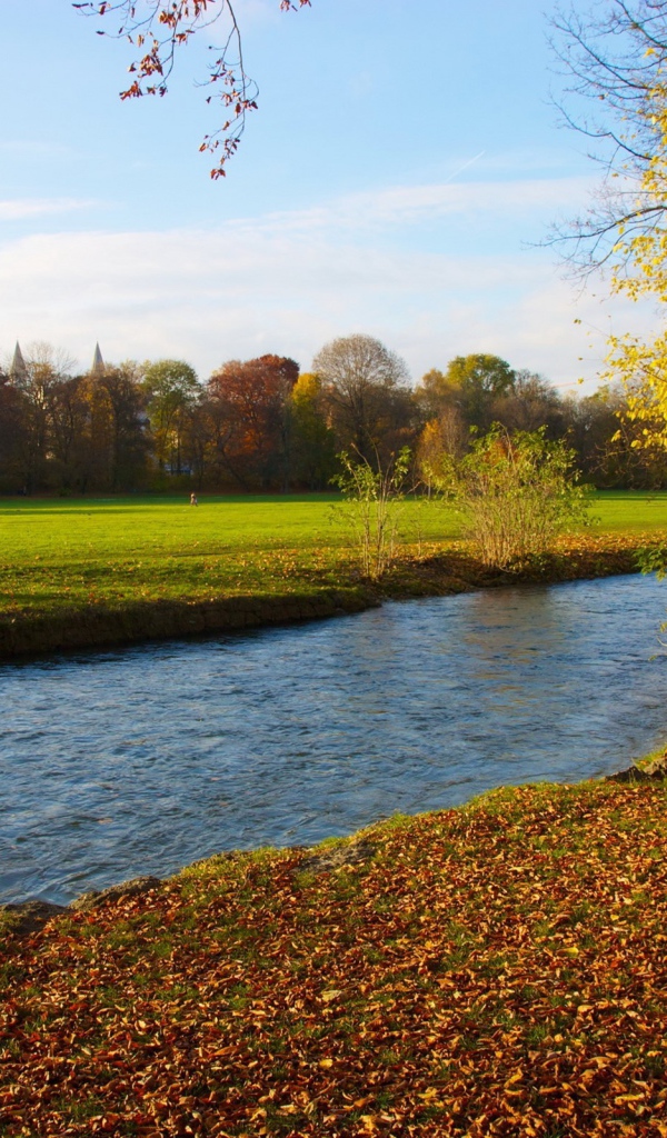 Речушка среди полей