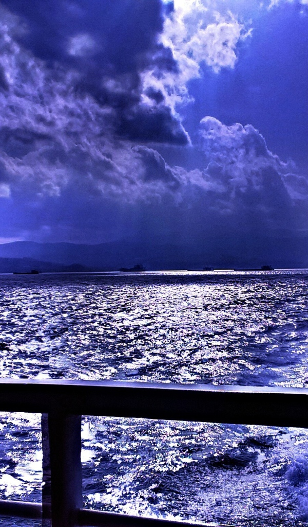 Синее море за бортом