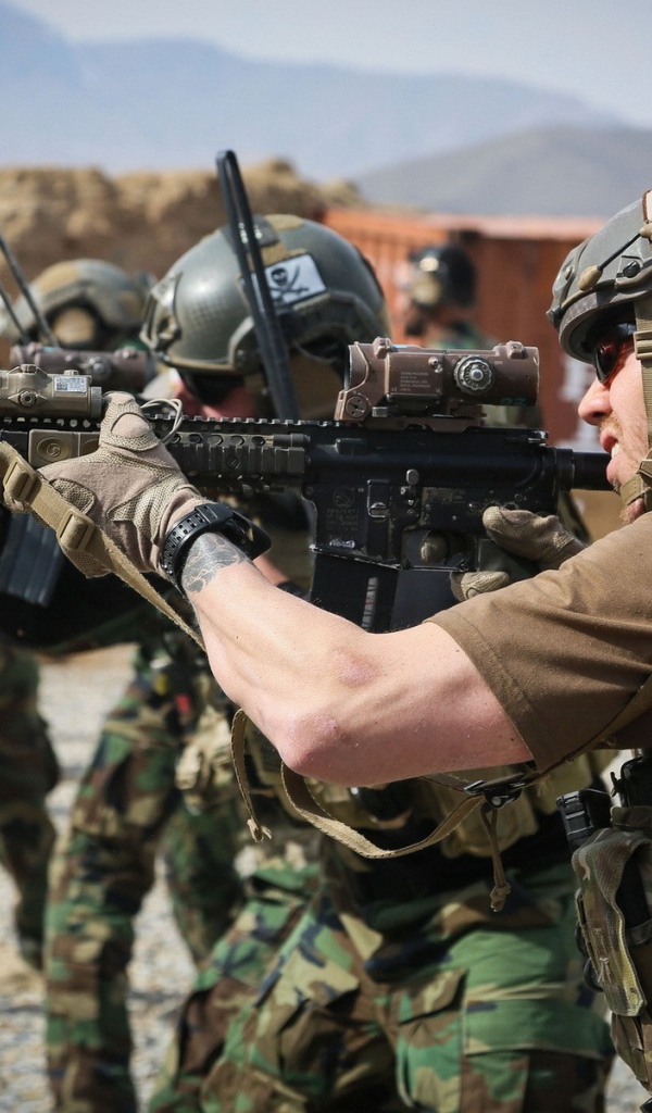 Солдаты на стрельбище