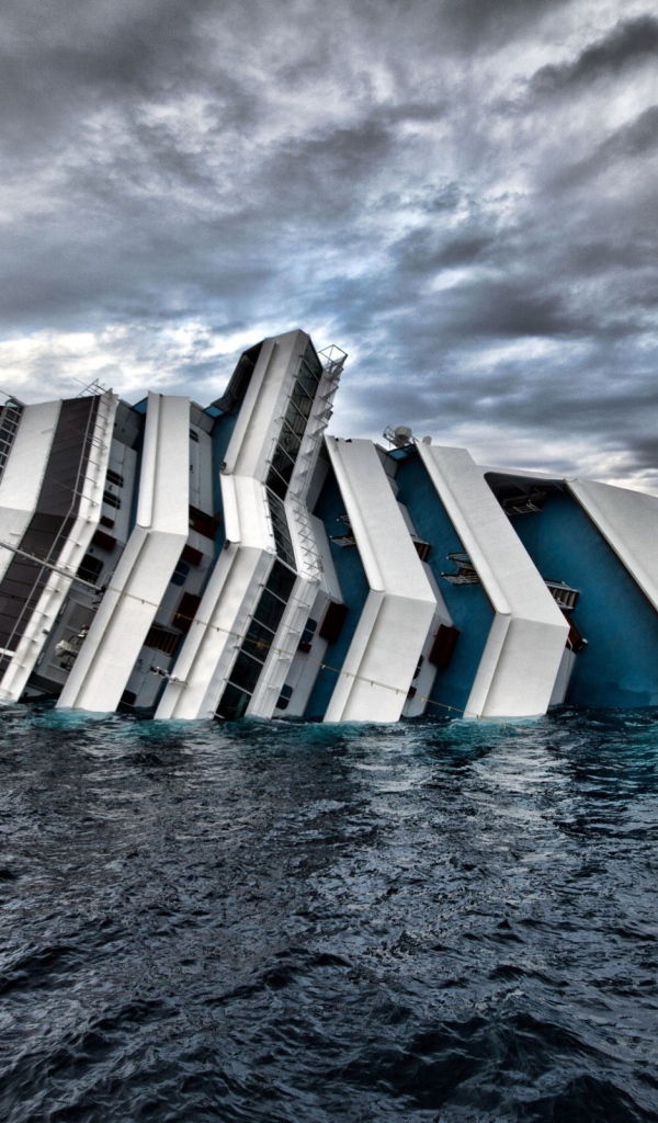 Круизный лайнер Коста Конкордия