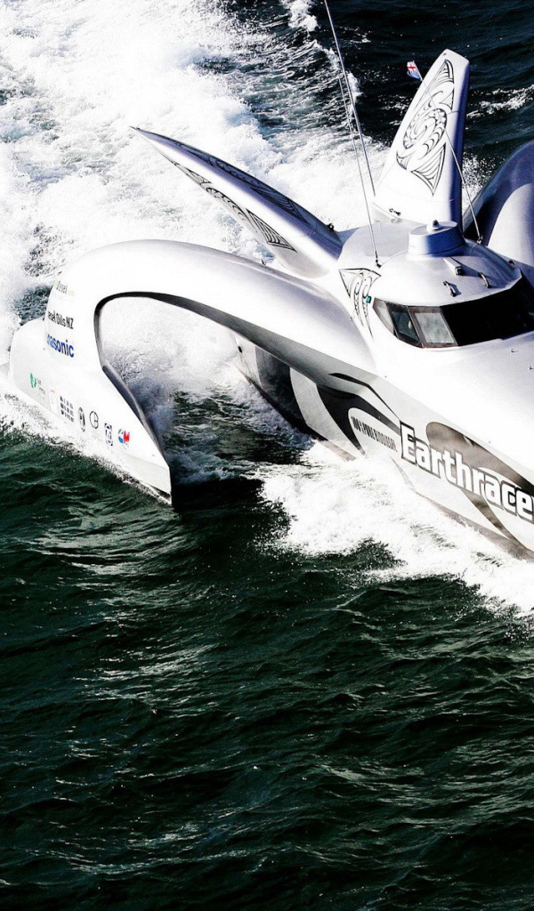 Моторная яхта