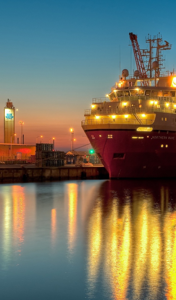 Норвежский корабль Северная волна