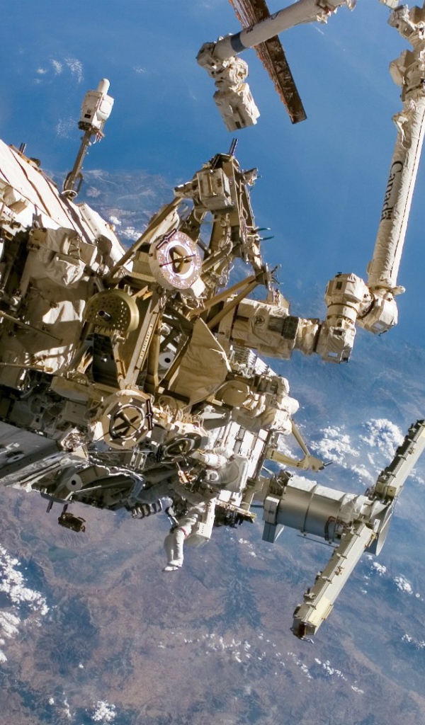 Международная космическая станция на орбите