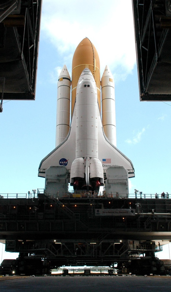 Подготовка к старту космического челнока