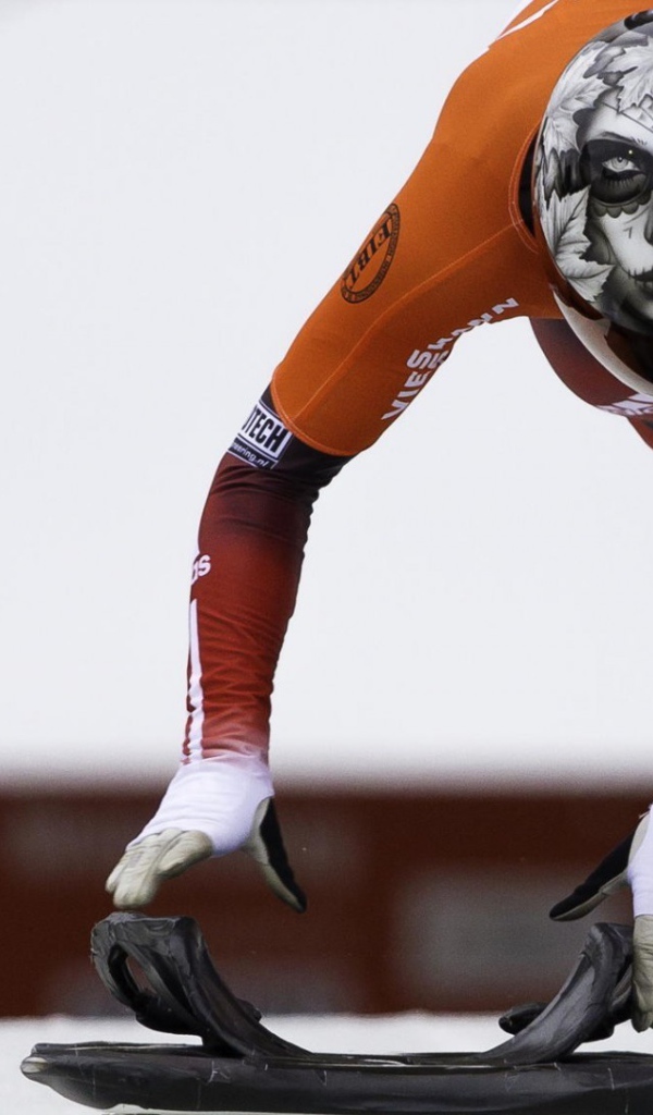 Рисунок на шлеме спортсмена