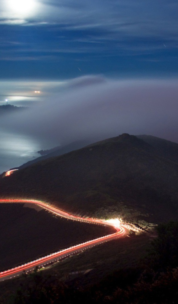 Автострада в горах