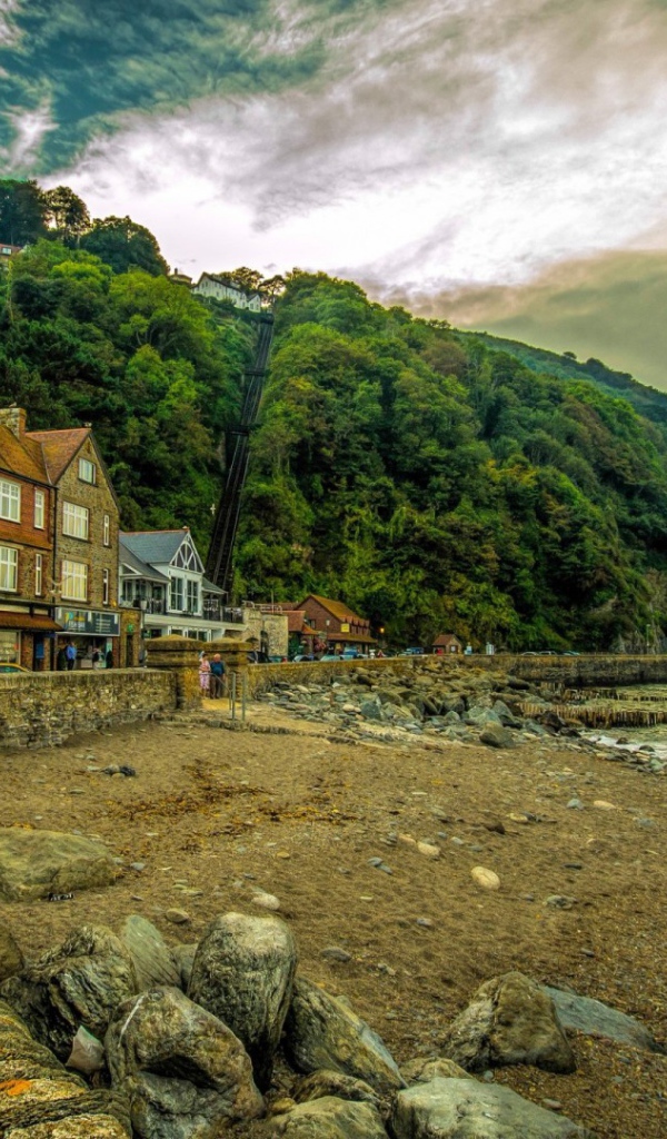 Дома у берега моря в Англии, HDR фото