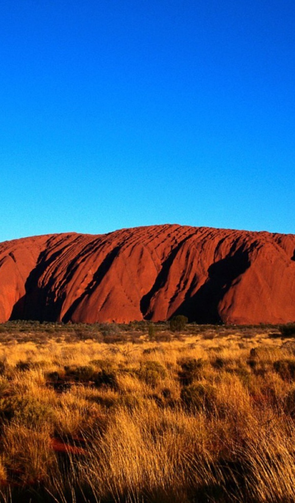 Скала Улуру в Австралии