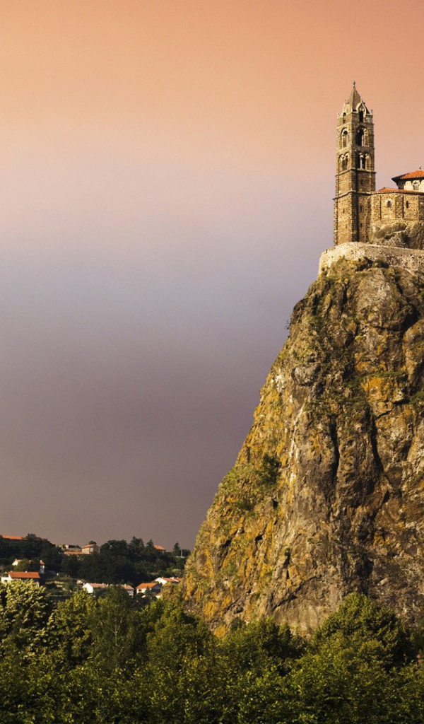 Часовня Сен-Мишель д'Эгиль, Франция