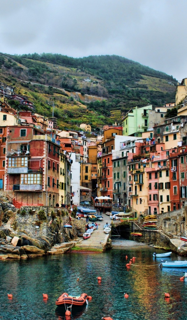 Курорт Чинкве-Терре в провинции Специя, Италия