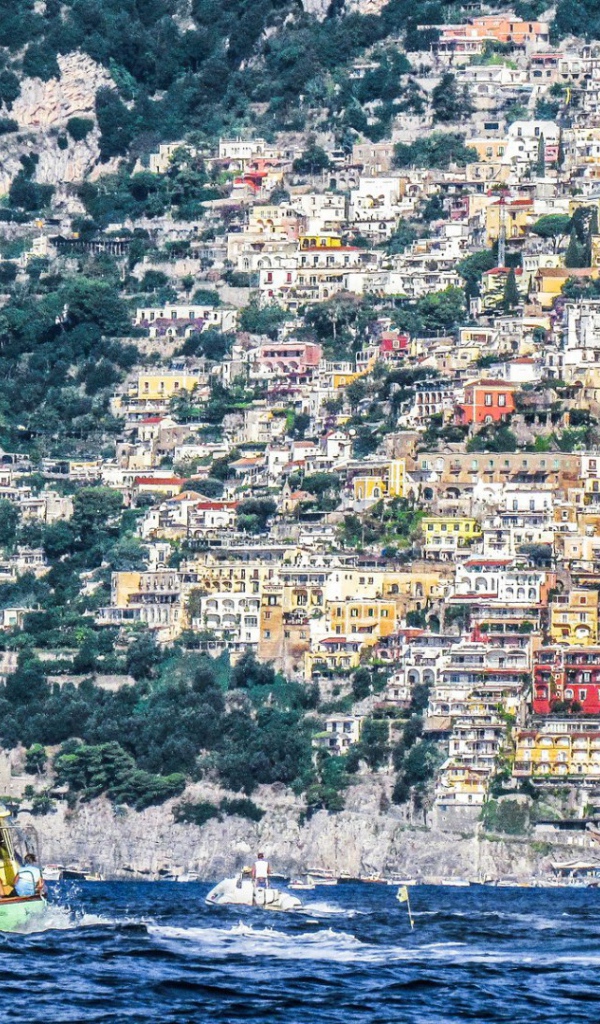 Позитано — коммуна в Италии