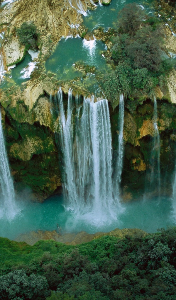 Водопад в Мексике