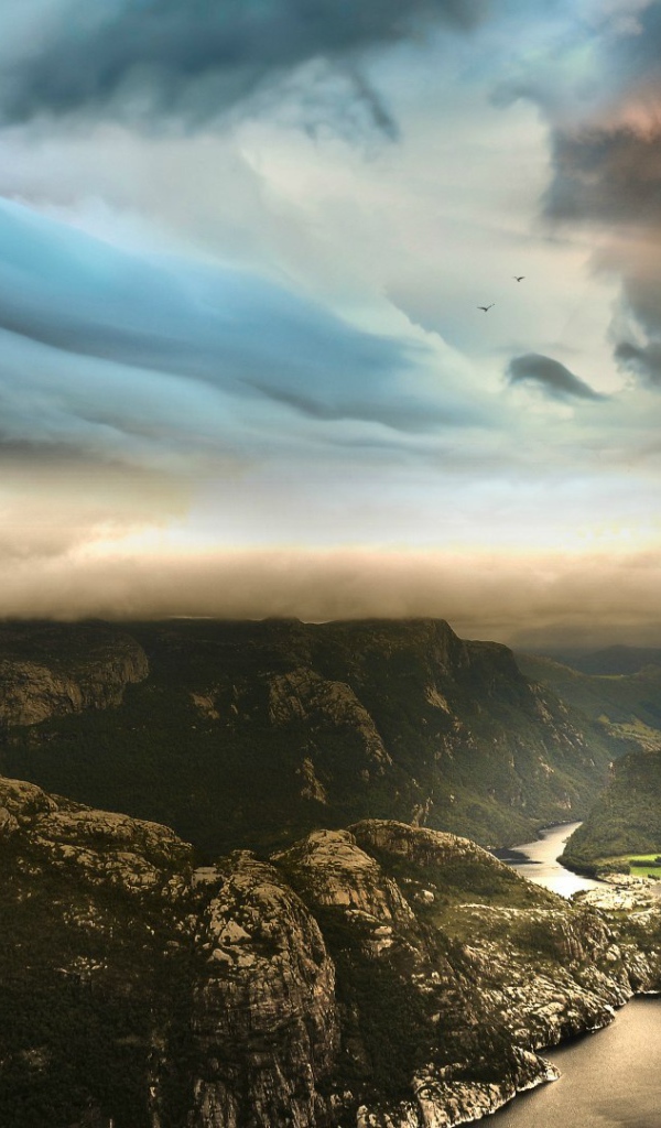 Утёс Прекестулен в Норвегии