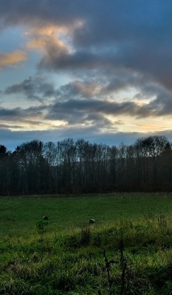 Красивый закат в Польше