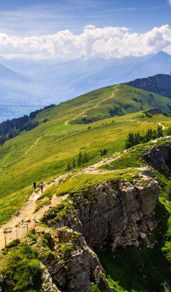 Пешие прогулки в горах Швейцарии