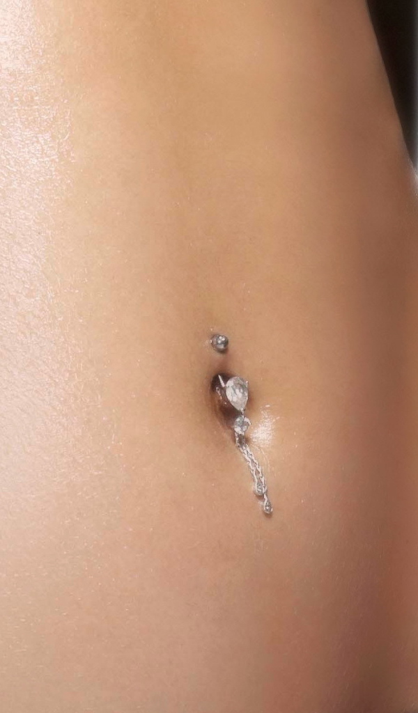 Пирсинг на пупке