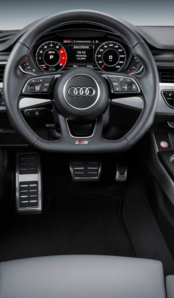 Салон автомобиля Audi A5 Coupe 2017