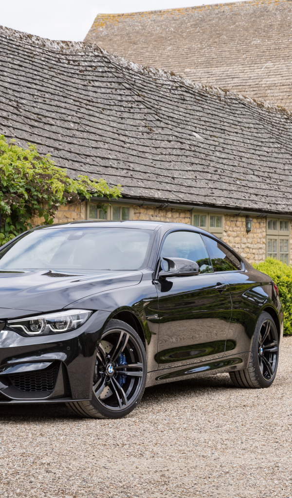 Автомобиль BMW M4 Coupe, 2017 цвет черный металлик