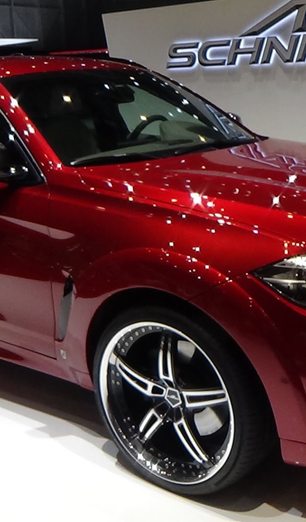 Презентация красного BMW X6 M50d xDrive 2017 