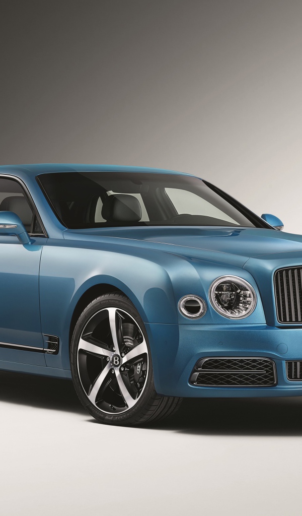 Синий автомобиль Bentley Mulsanne Speed Design Series, 2018 на сером фоне