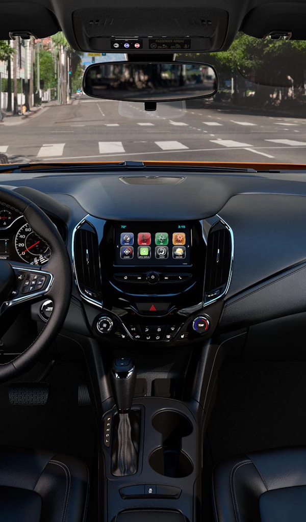 Черный кожаный салон Chevrolet Cruze 2017 хэтчбек