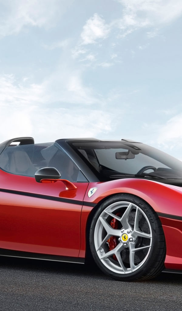 Красный спортивный автомобиль Ferrari J50
