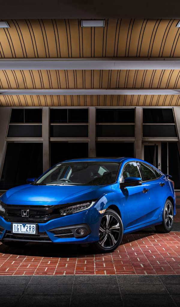 Синий спортивный автомобиль Honda Civic Type R