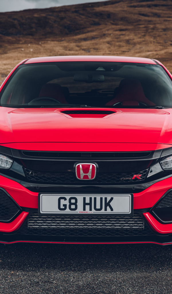 Красный автомобиль Honda Civic Type R, 2018 вид спереди