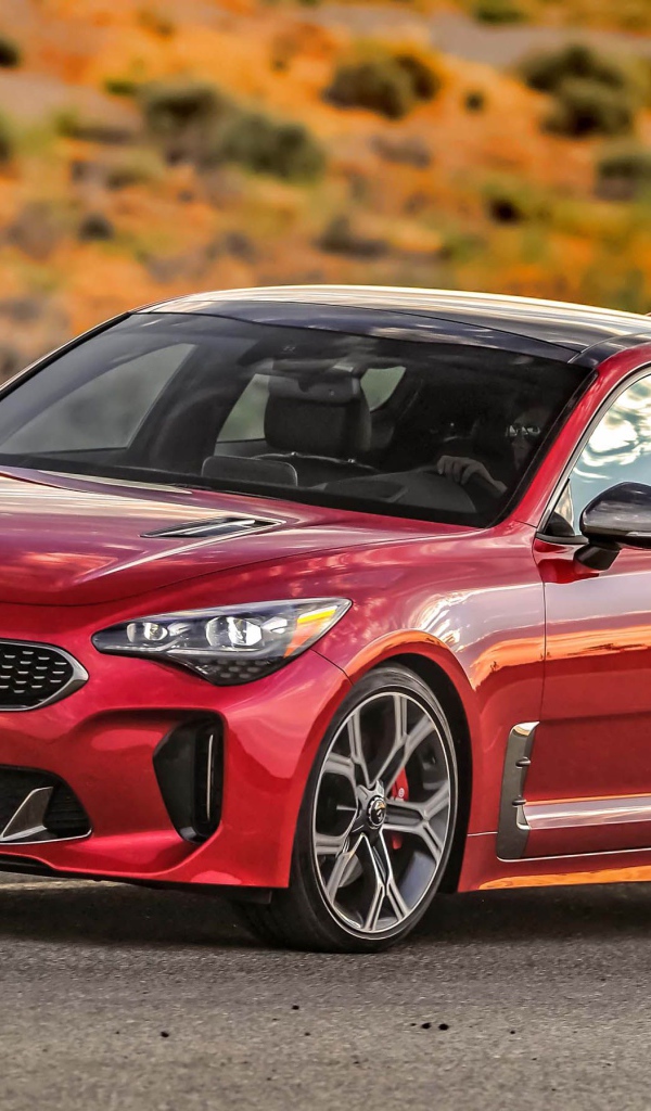 Красный автомобиль Kia Stinger GT2 RWD, 2018