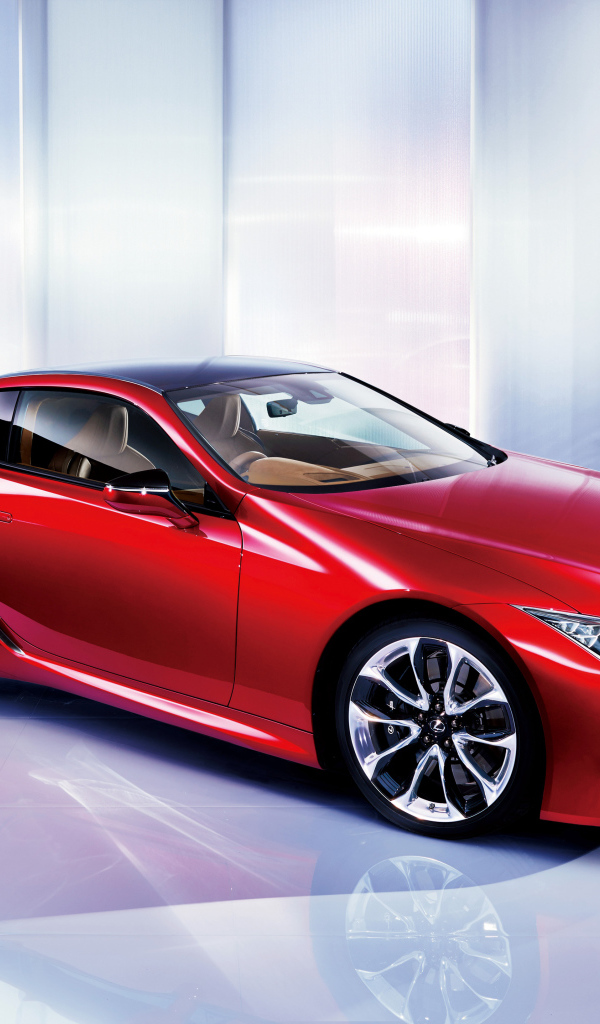 Презентация красного автомобиля  Lexus LC 500, 2018 