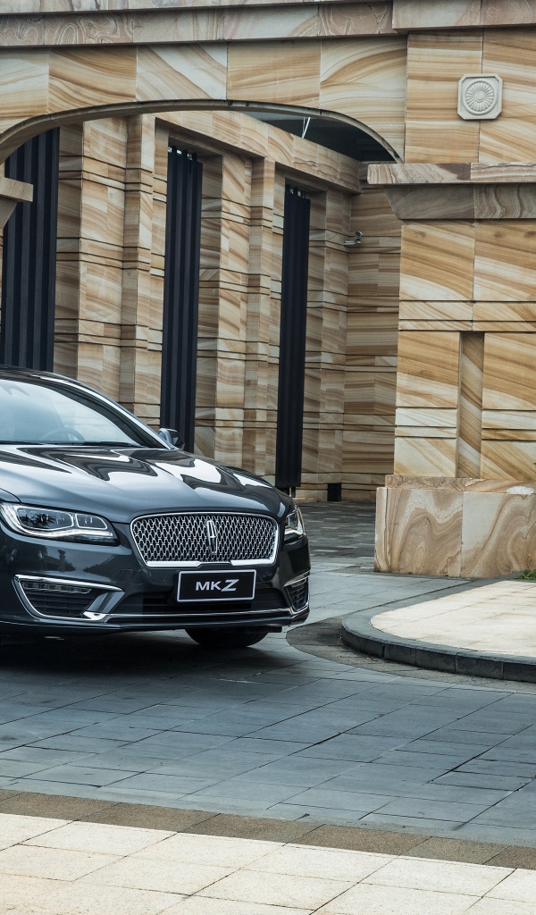 Черный автомобиль Lincoln MKZ Hybrid, 2017 