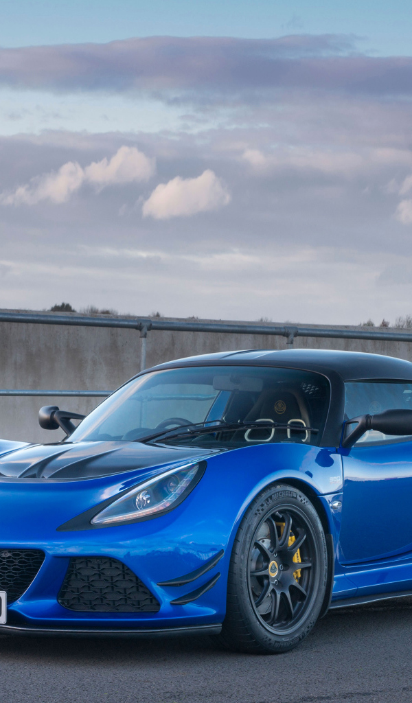 Автомобиль Lotus Exige Sport 380, синий металлик 