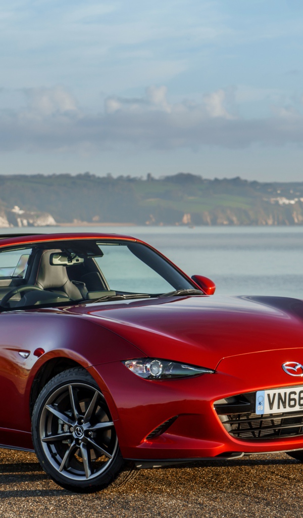 Японский автомобиль Mazda MX-5 RF GT, 2017 красного цвета 