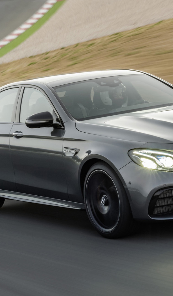 Mercedes-AMG E63 2017 года
