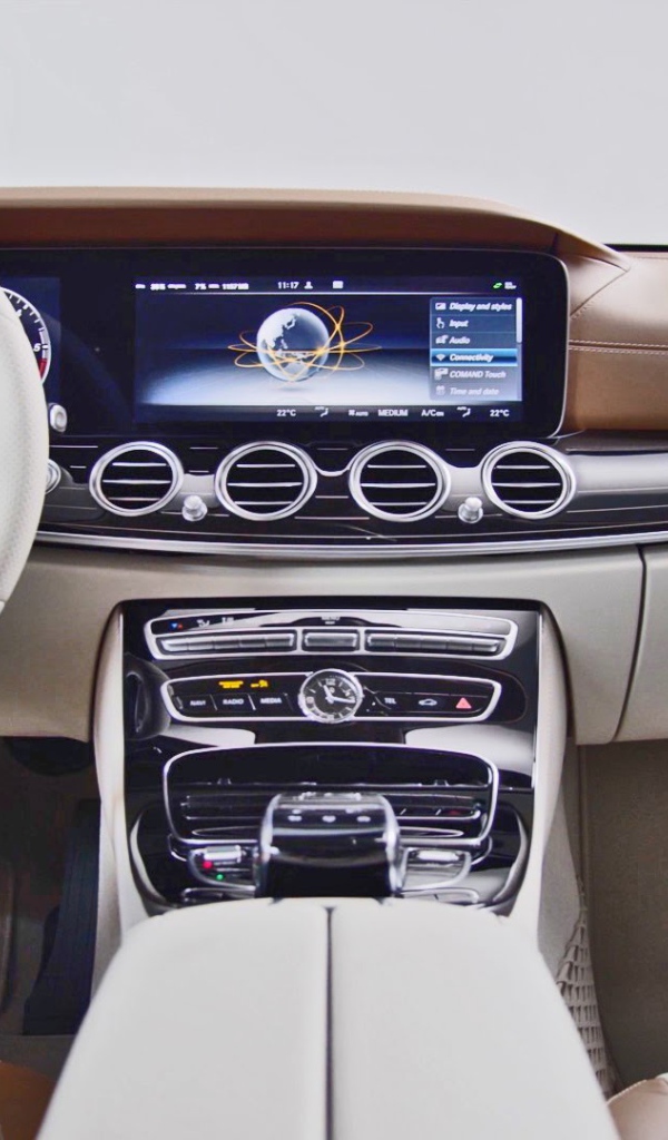 Салон Mercedes-Benz E-Class 2017 года