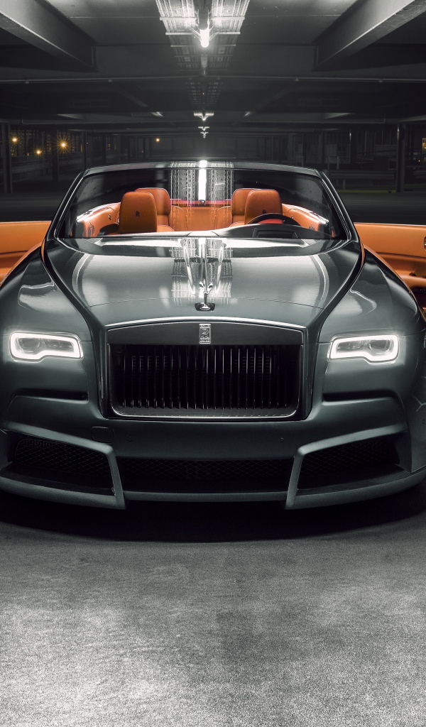 Стильный автомобиль Rolls-Royce Dawn Overdose вид спереди