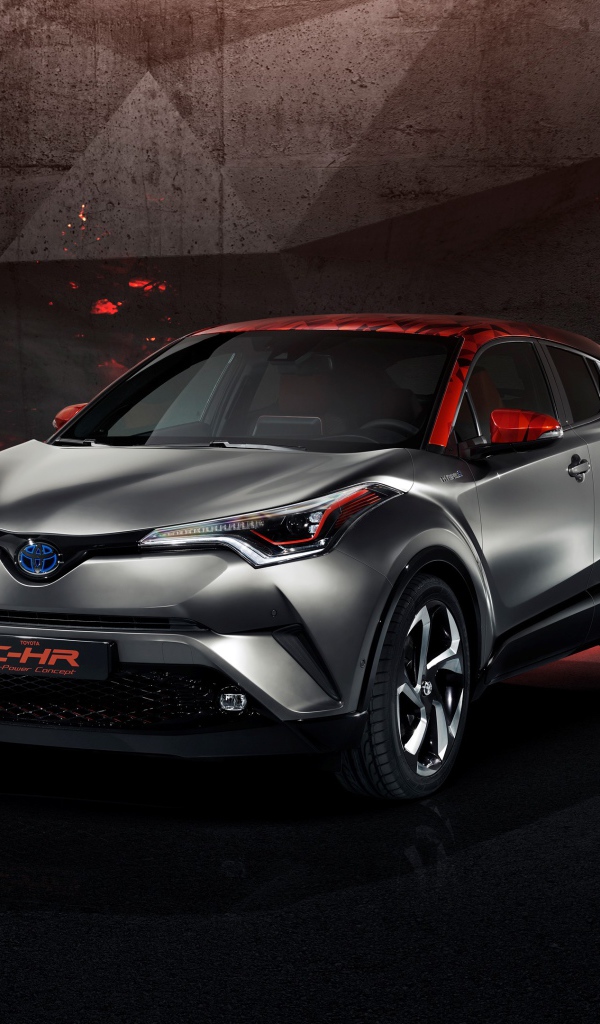 Стильный серебристый автомобиль Toyota C-HR Hy-Power, 2017