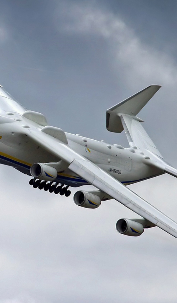 Полет самолета АН - 225 Мрия 